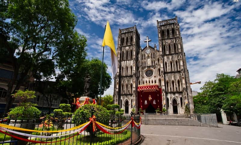 TRIPS FROM HANOI